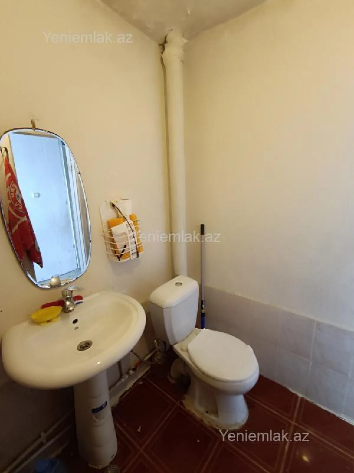 Satılır 1 otaqlı köhnə tikili 32 m²