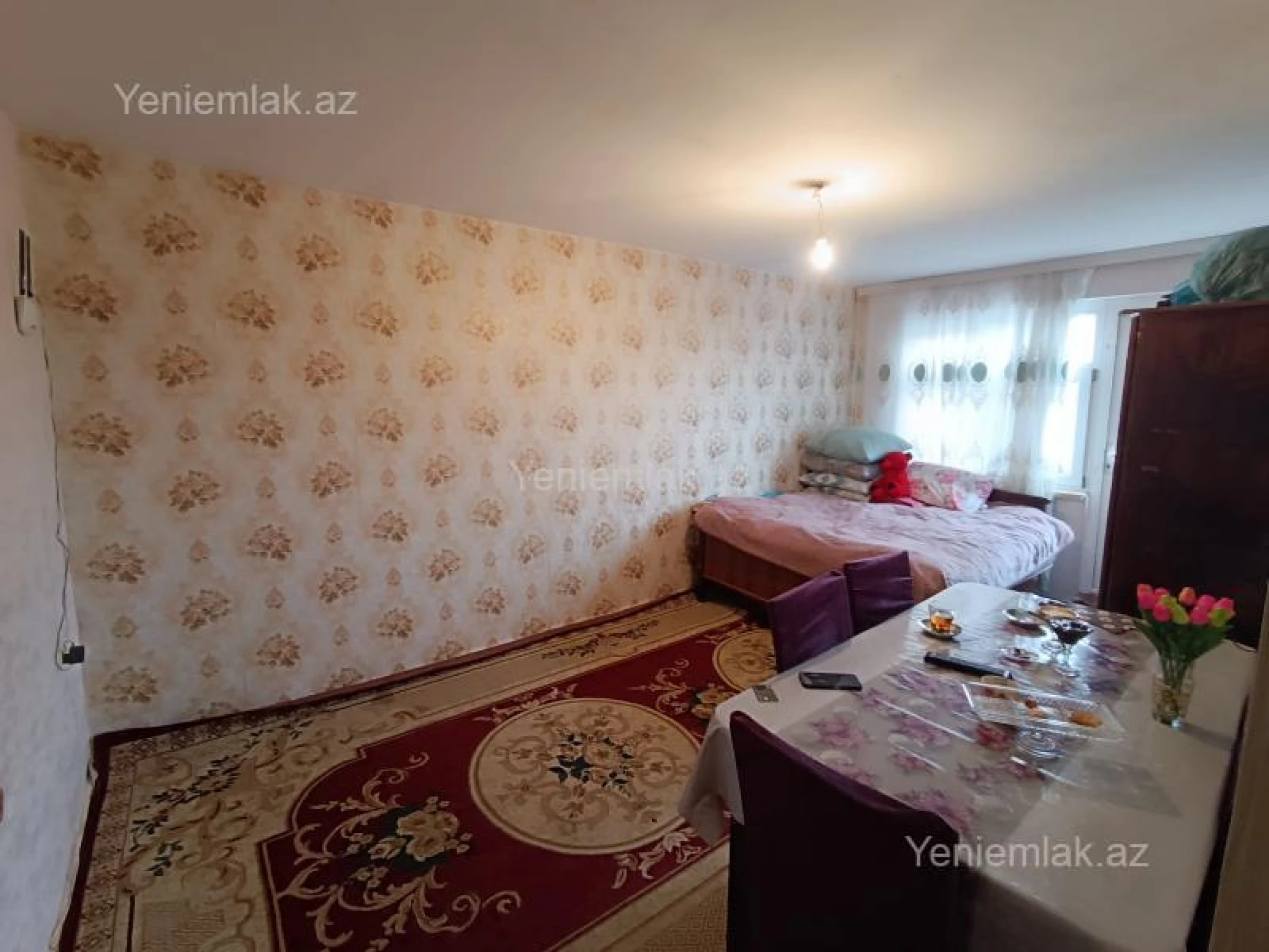 Satılır 1 otaqlı köhnə tikili 32 m²