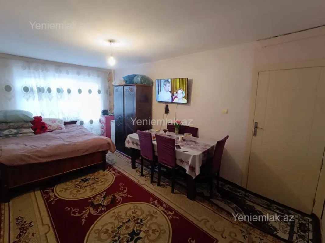 Satılır 1 otaqlı köhnə tikili 32 m²