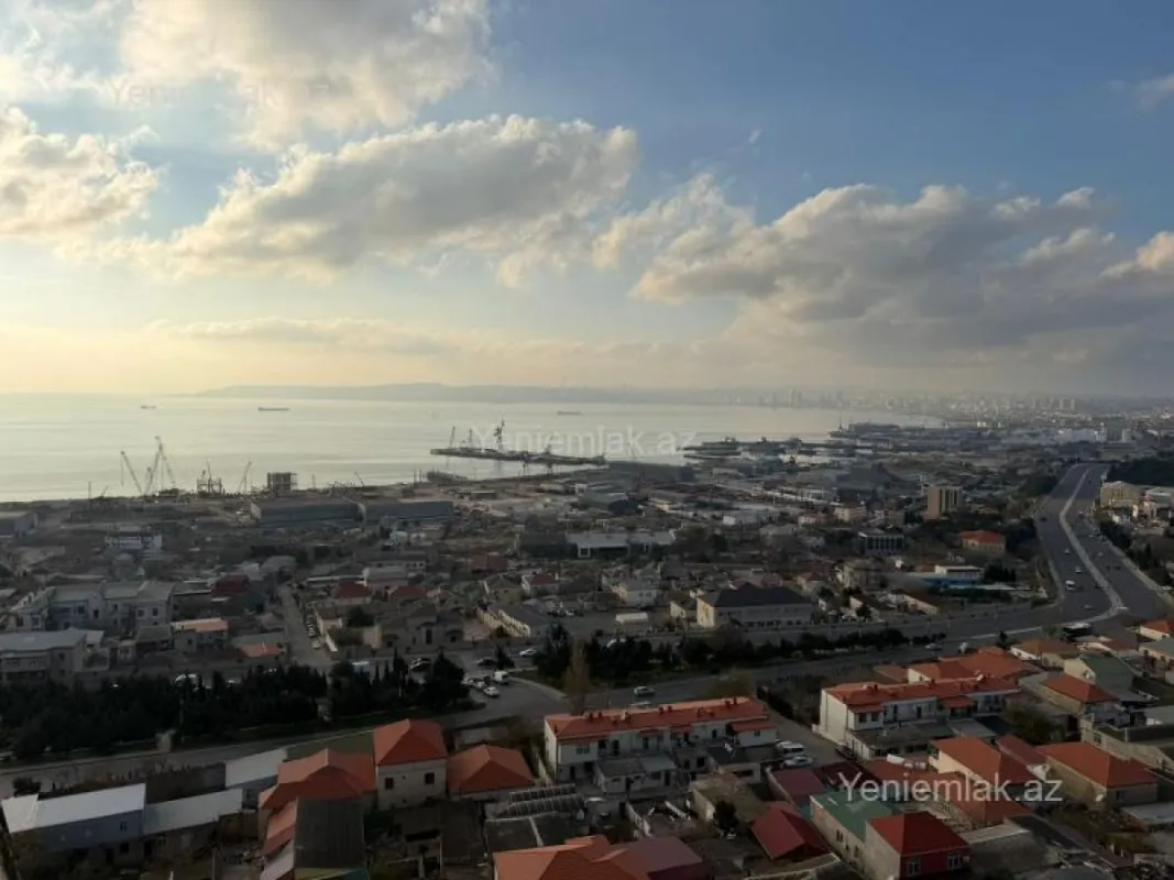 Satılır 4 otaqlı yeni tikili 185 m²