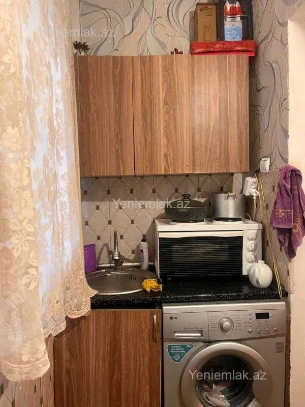 Satılır 1 otaqlı köhnə tikili 24 m²