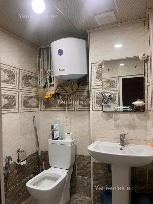 Satılır 1 otaqlı köhnə tikili 24 m²