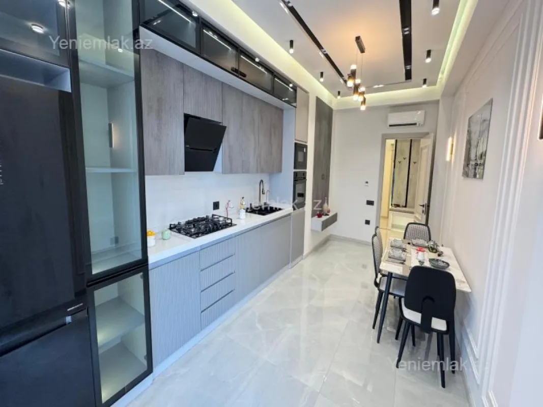 Satılır 3 otaqlı yeni tikili 140 m²