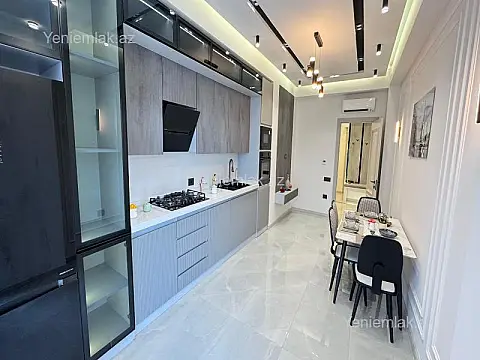Satılır 3 otaqlı yeni tikili 140 m²