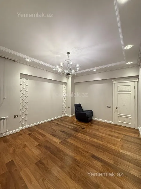 Satılır 4 otaqlı yeni tikili 193 m²