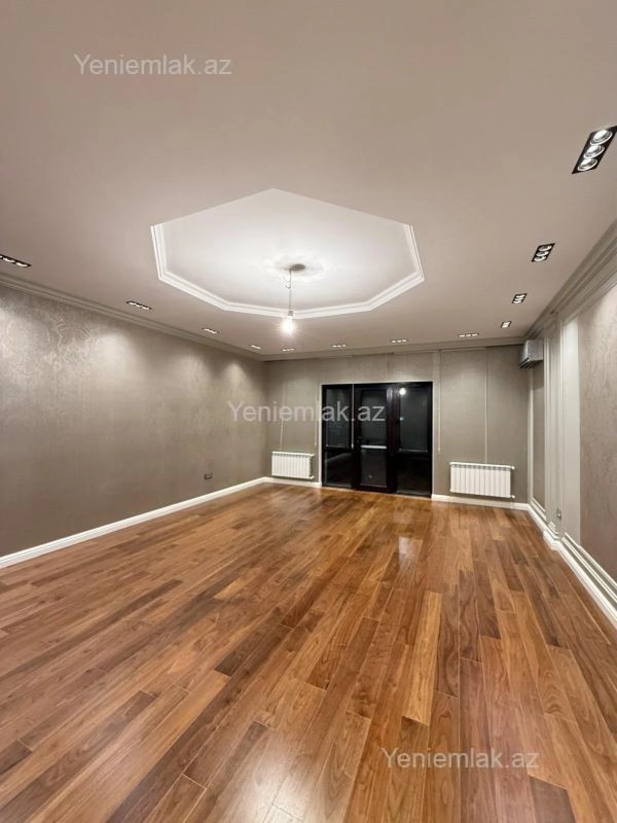 Satılır 4 otaqlı yeni tikili 193 m²