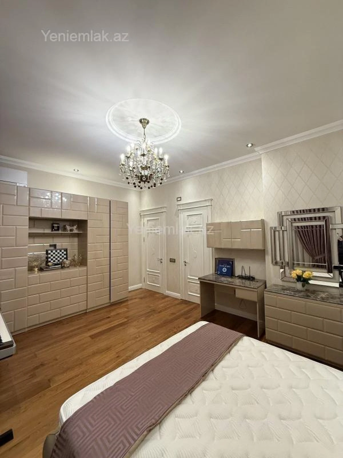 Satılır 4 otaqlı yeni tikili 193 m²