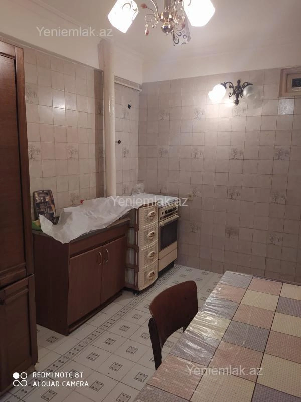 Satılır 1 otaqlı köhnə tikili 44 m²