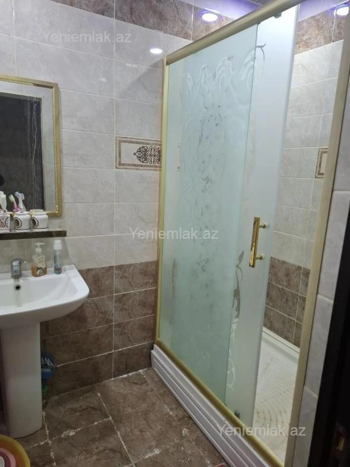 Satılır 3 otaqlı yeni tikili 104.5 m²