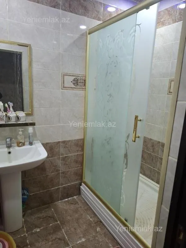 Satılır 3 otaqlı yeni tikili 104.5 m²