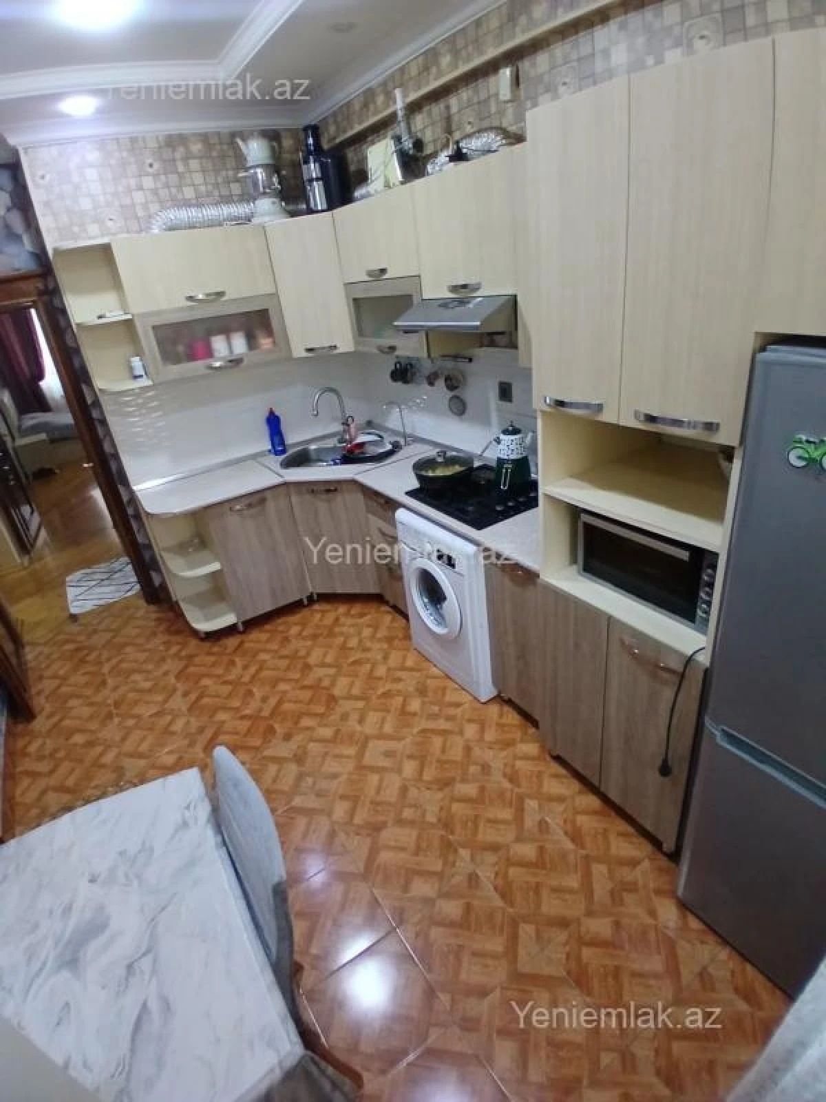 Satılır 3 otaqlı yeni tikili 85 m²