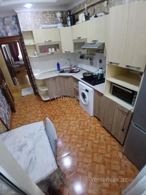 Satılır 3 otaqlı yeni tikili 85 m²