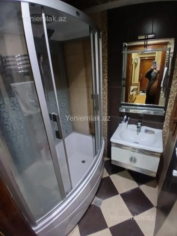 Satılır 3 otaqlı yeni tikili 85 m²