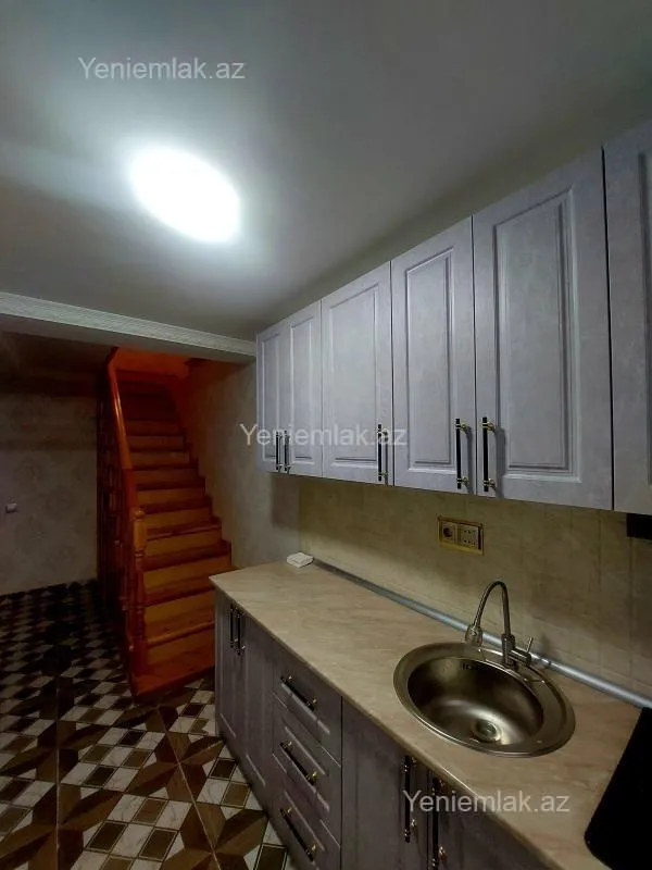Satılır 4 otaqlı həyət evi 120 m²