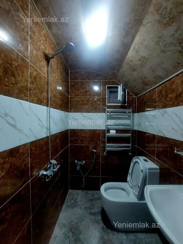 Satılır 4 otaqlı həyət evi 120 m²