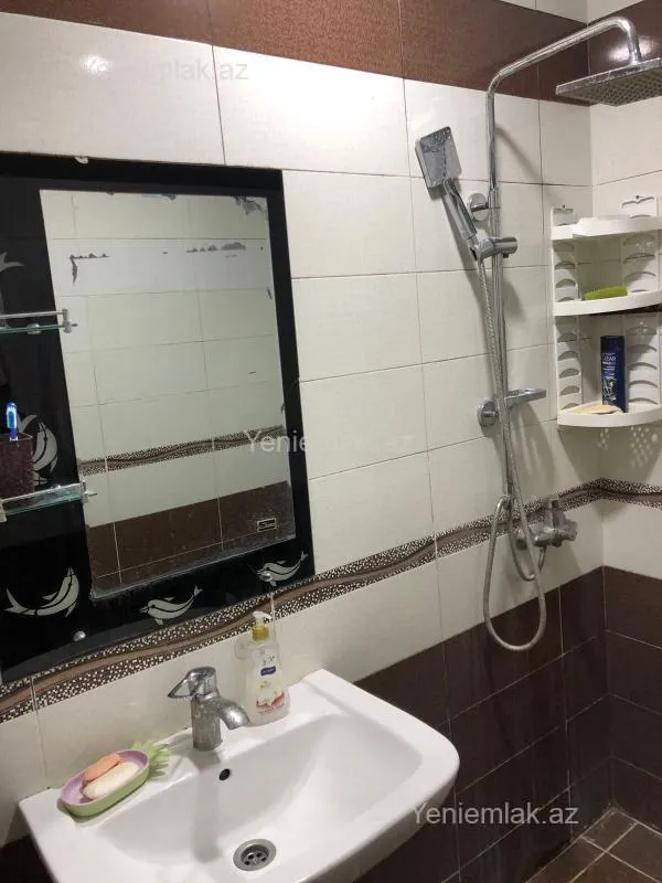 Satılır 3 otaqlı köhnə tikili 55 m²