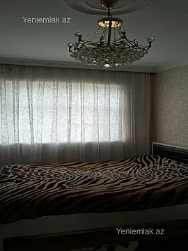 Satılır 3 otaqlı köhnə tikili 80 m²