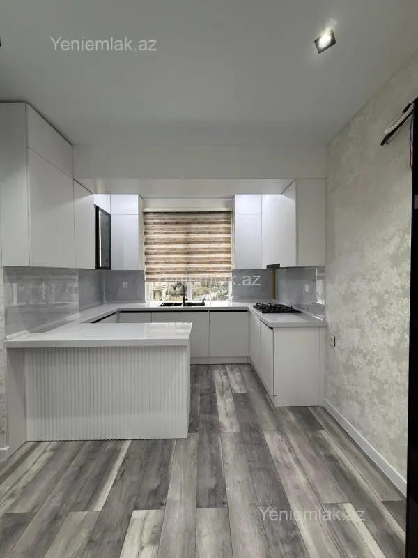 Satılır 3 otaqlı yeni tikili 95 m²