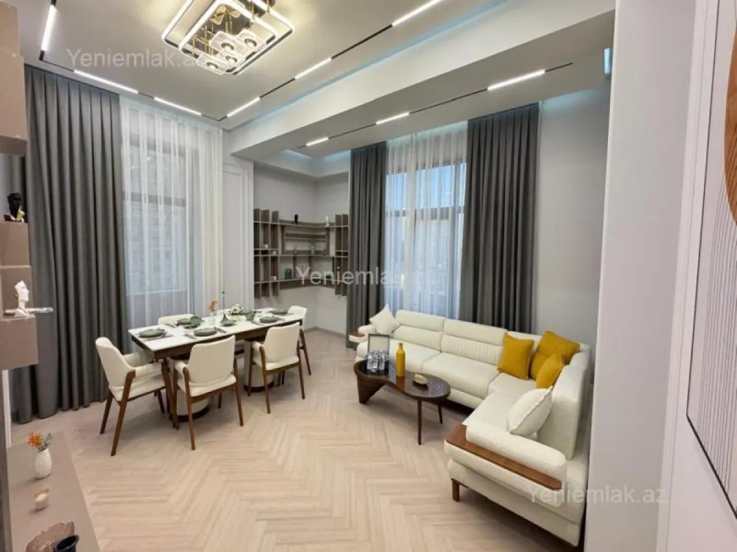 Satılır 3 otaqlı yeni tikili 125 m²