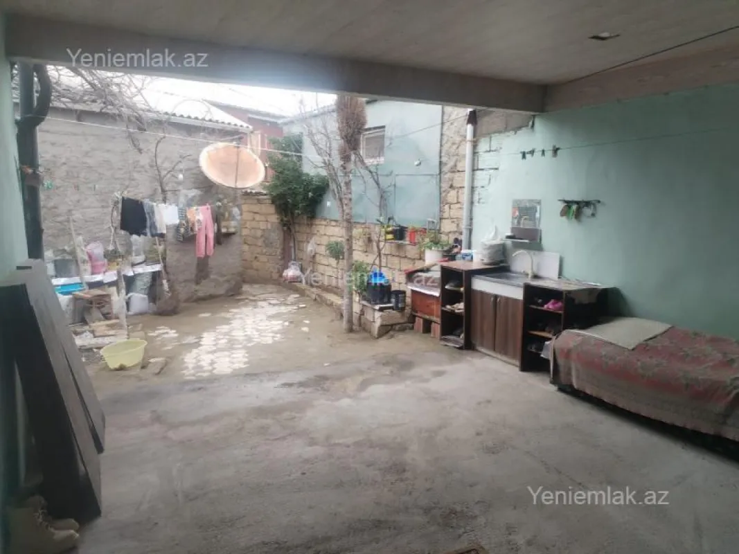 Satılır 4 otaqlı həyət evi 100 m²