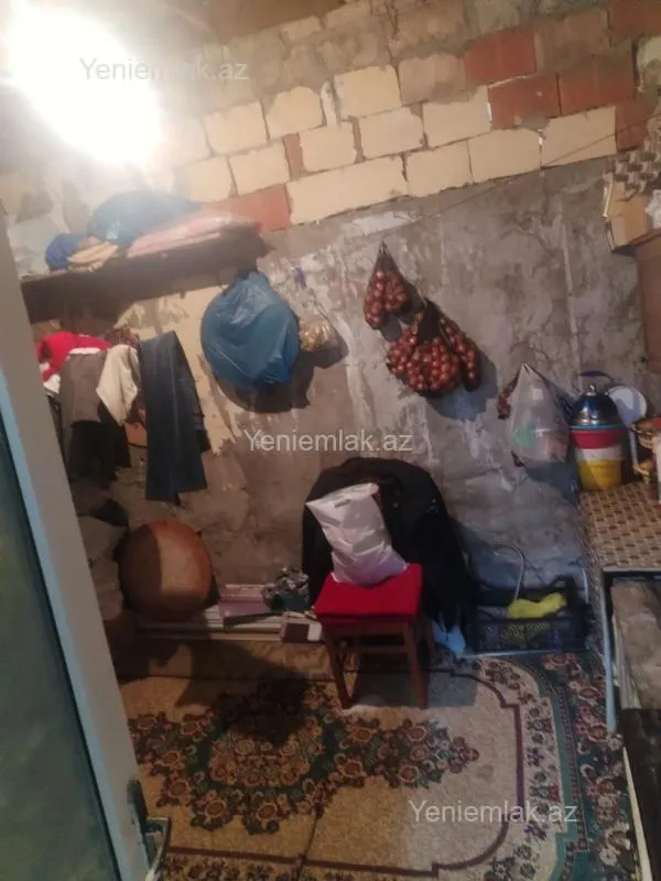 Satılır 4 otaqlı həyət evi 100 m²