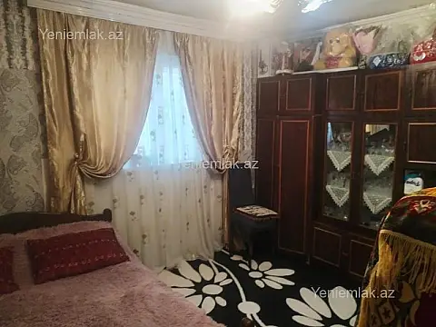Satılır 4 otaqlı həyət evi 100 m²