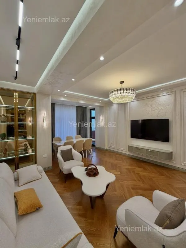 Satılır 3 otaqlı yeni tikili 143 m²