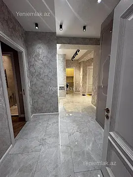 Satılır 3 otaqlı yeni tikili 125 m²