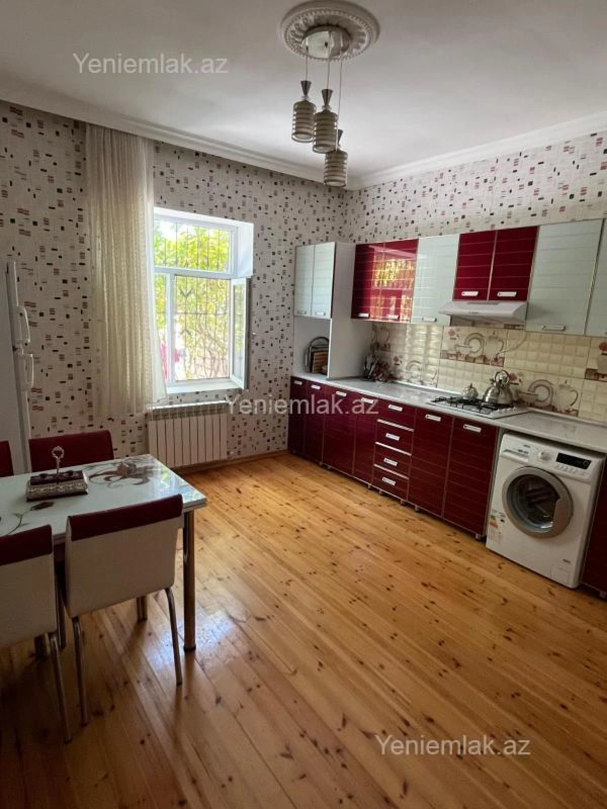Satılır 4 otaqlı həyət evi 125 m²