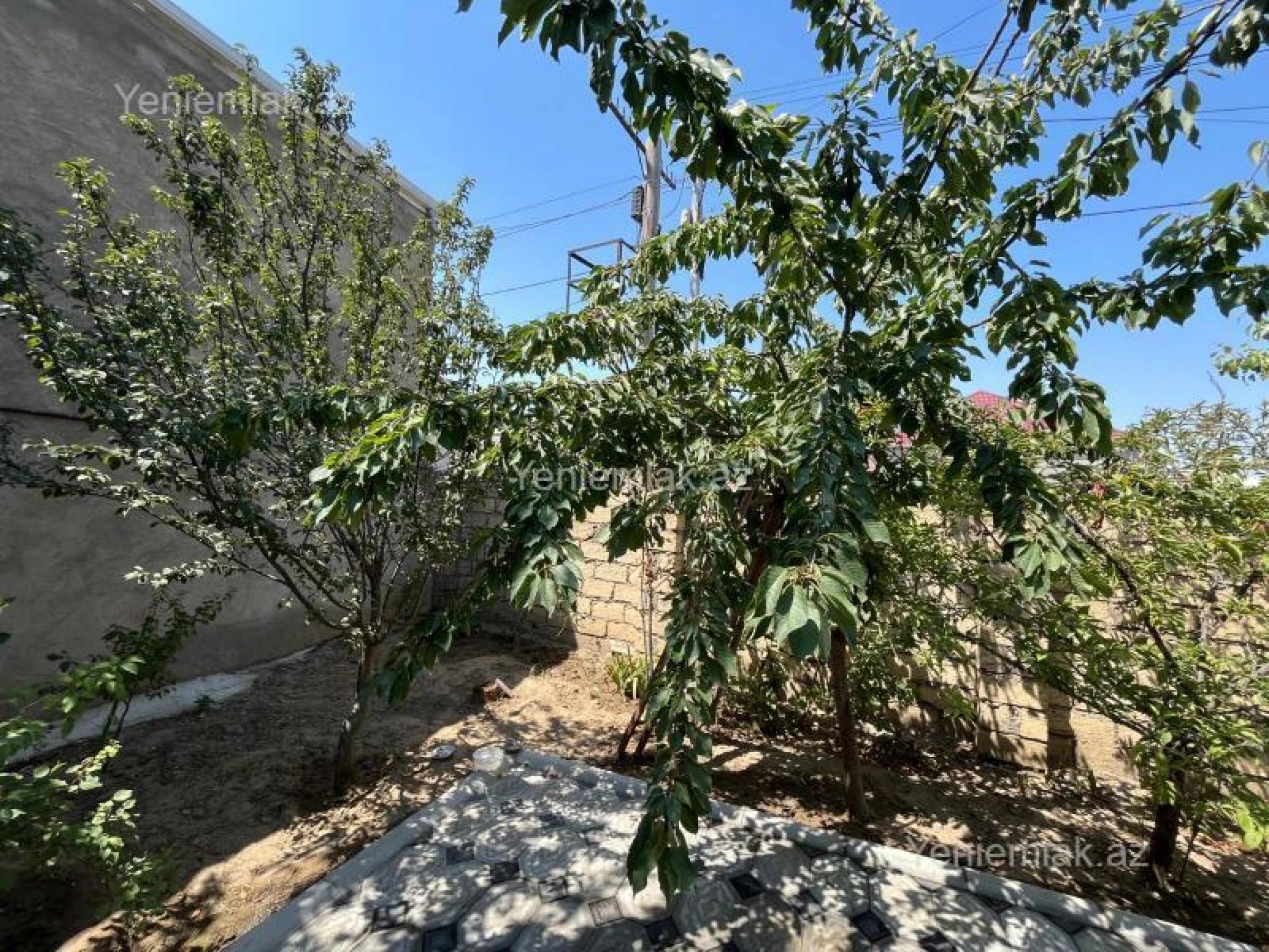 Satılır 4 otaqlı həyət evi 125 m²