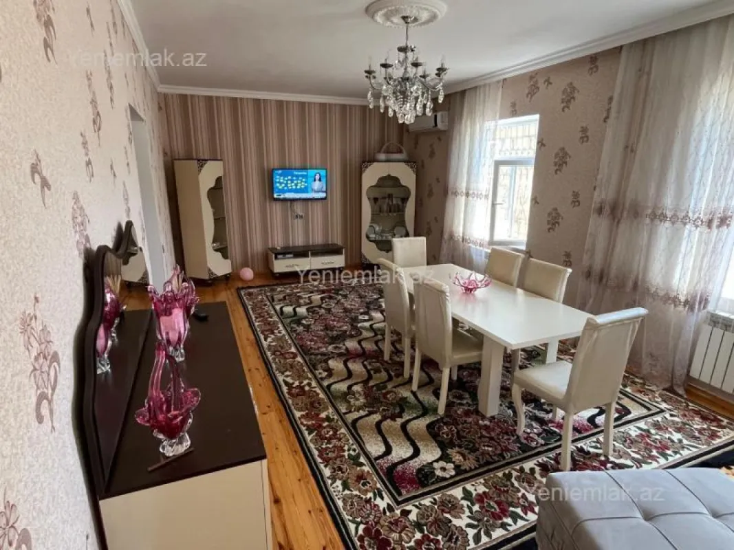 Satılır 4 otaqlı həyət evi 125 m²