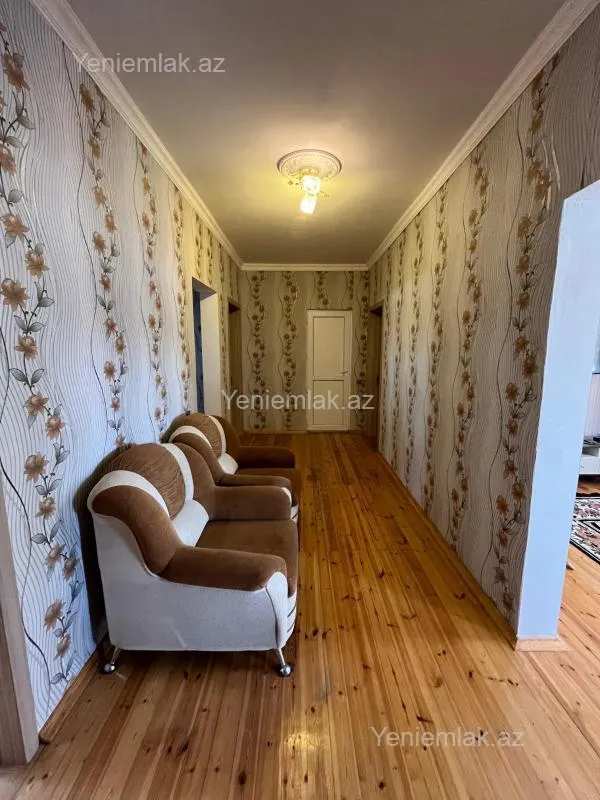 Satılır 4 otaqlı həyət evi 125 m²