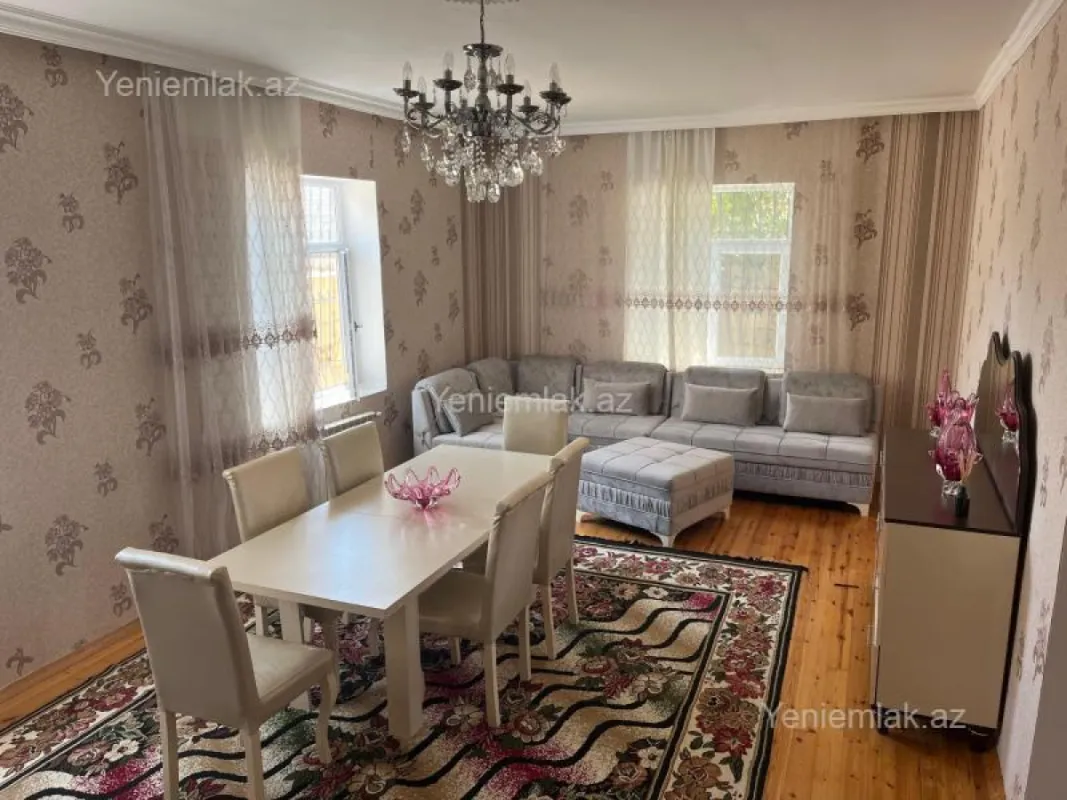 Satılır 4 otaqlı həyət evi 125 m²