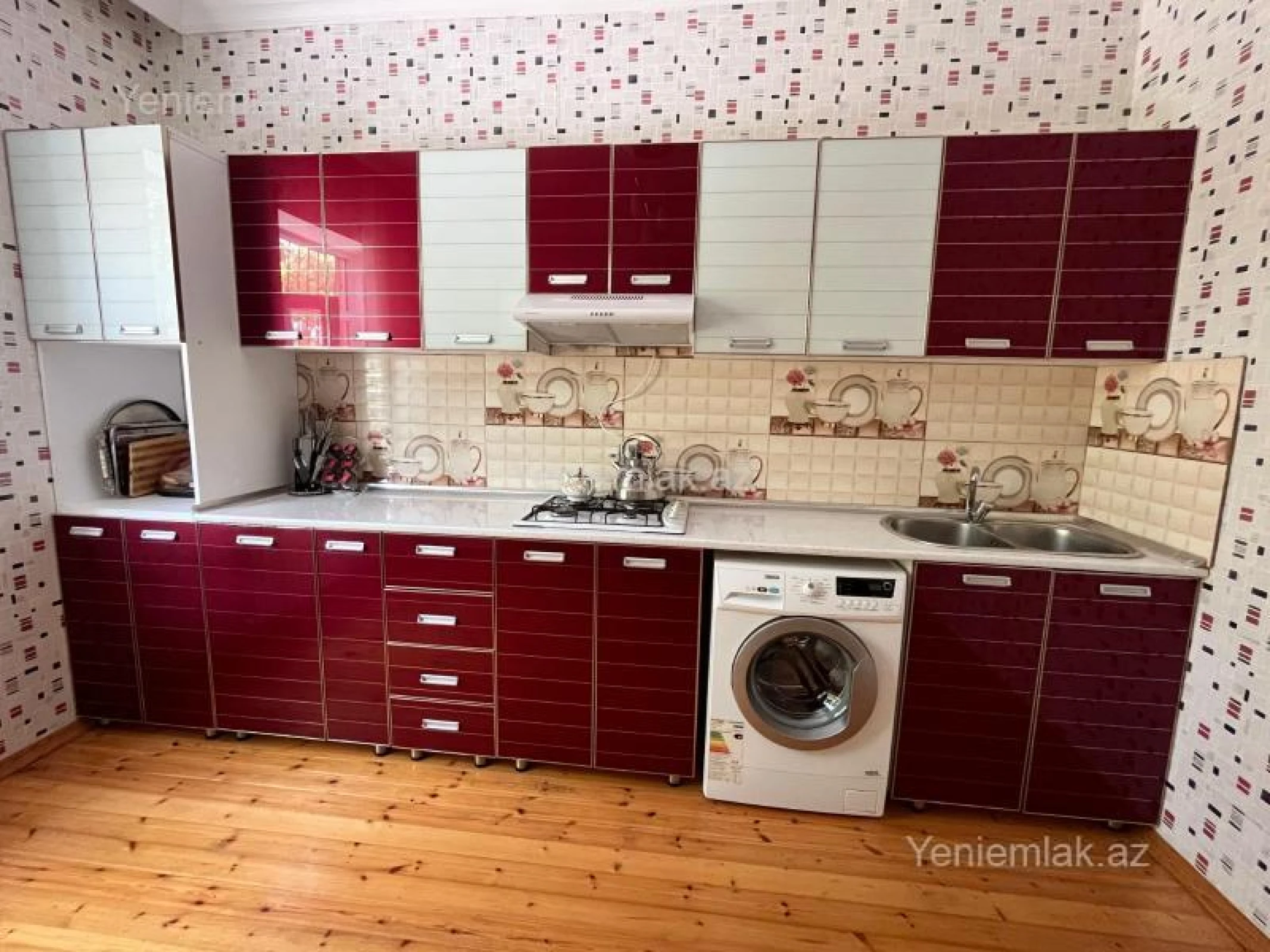 Satılır 4 otaqlı həyət evi 125 m²