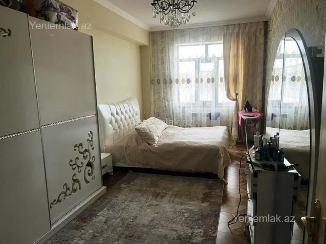 Satılır 3 otaqlı yeni tikili 140 m²