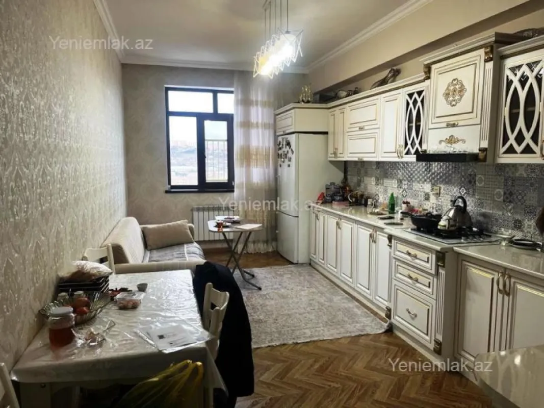 Satılır 3 otaqlı yeni tikili 140 m²
