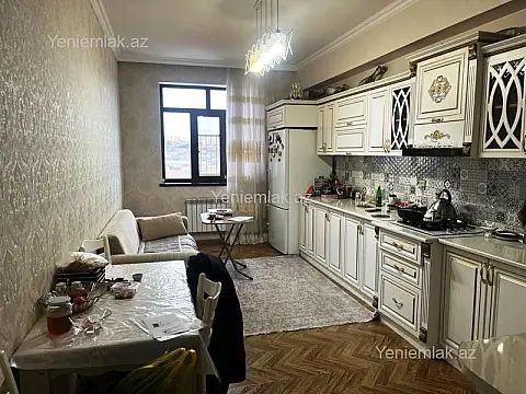Satılır 3 otaqlı yeni tikili 140 m²