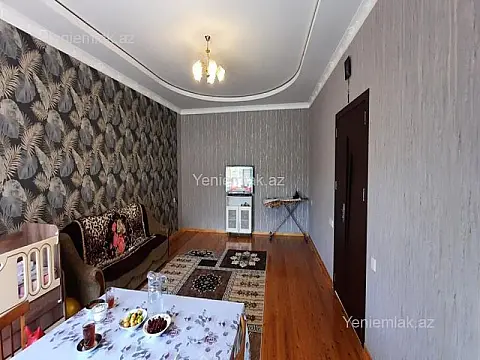 Satılır 5 otaqlı həyət evi 200 m²