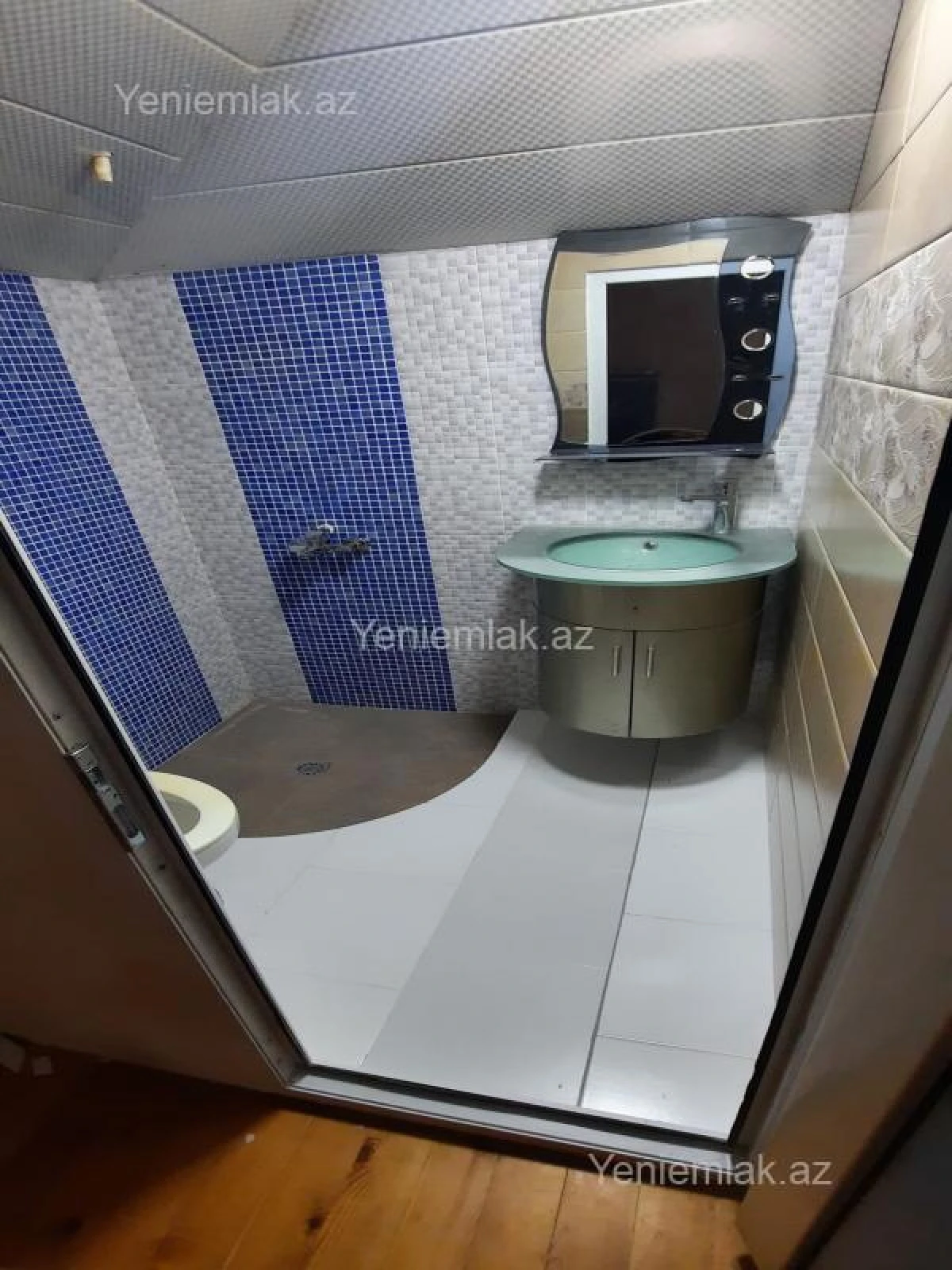 Satılır 5 otaqlı həyət evi 200 m²