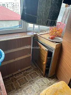 Satılır 4 otaqlı köhnə tikili 90 m²