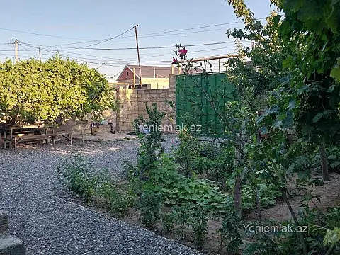 Satılır 4 otaqlı həyət evi 120 m²