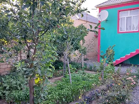 Satılır 4 otaqlı həyət evi 120 m²