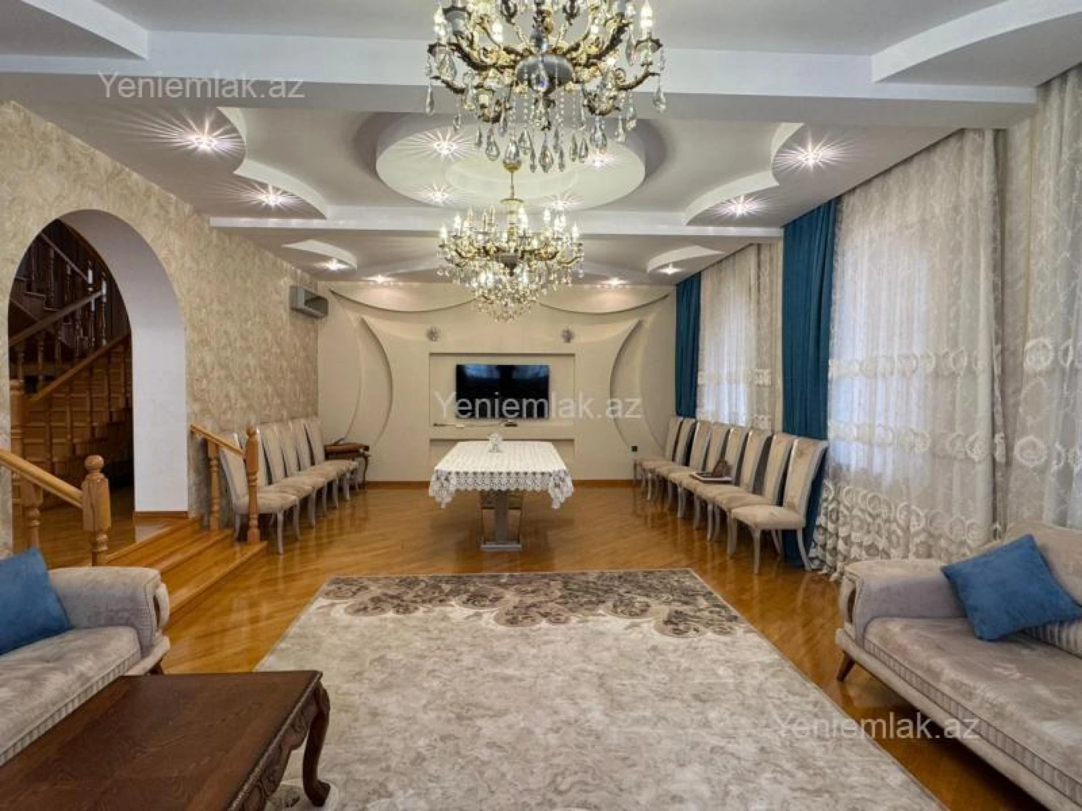 Satılır 7 otaqlı həyət evi 630 m²