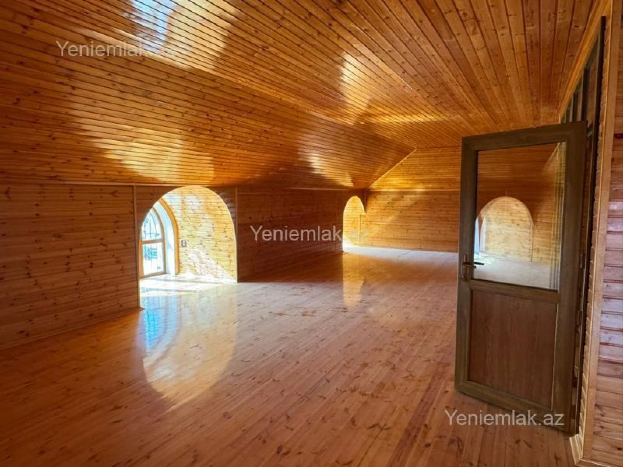 Satılır 7 otaqlı həyət evi 630 m²