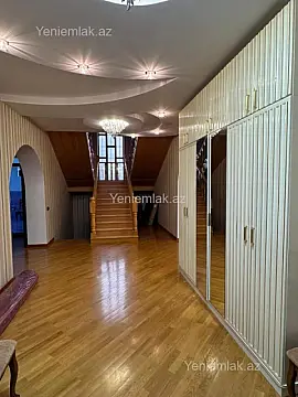Satılır 7 otaqlı həyət evi 630 m²
