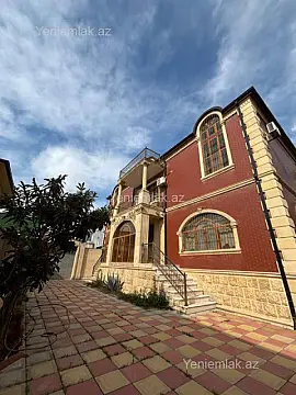 Satılır 7 otaqlı həyət evi 630 m²