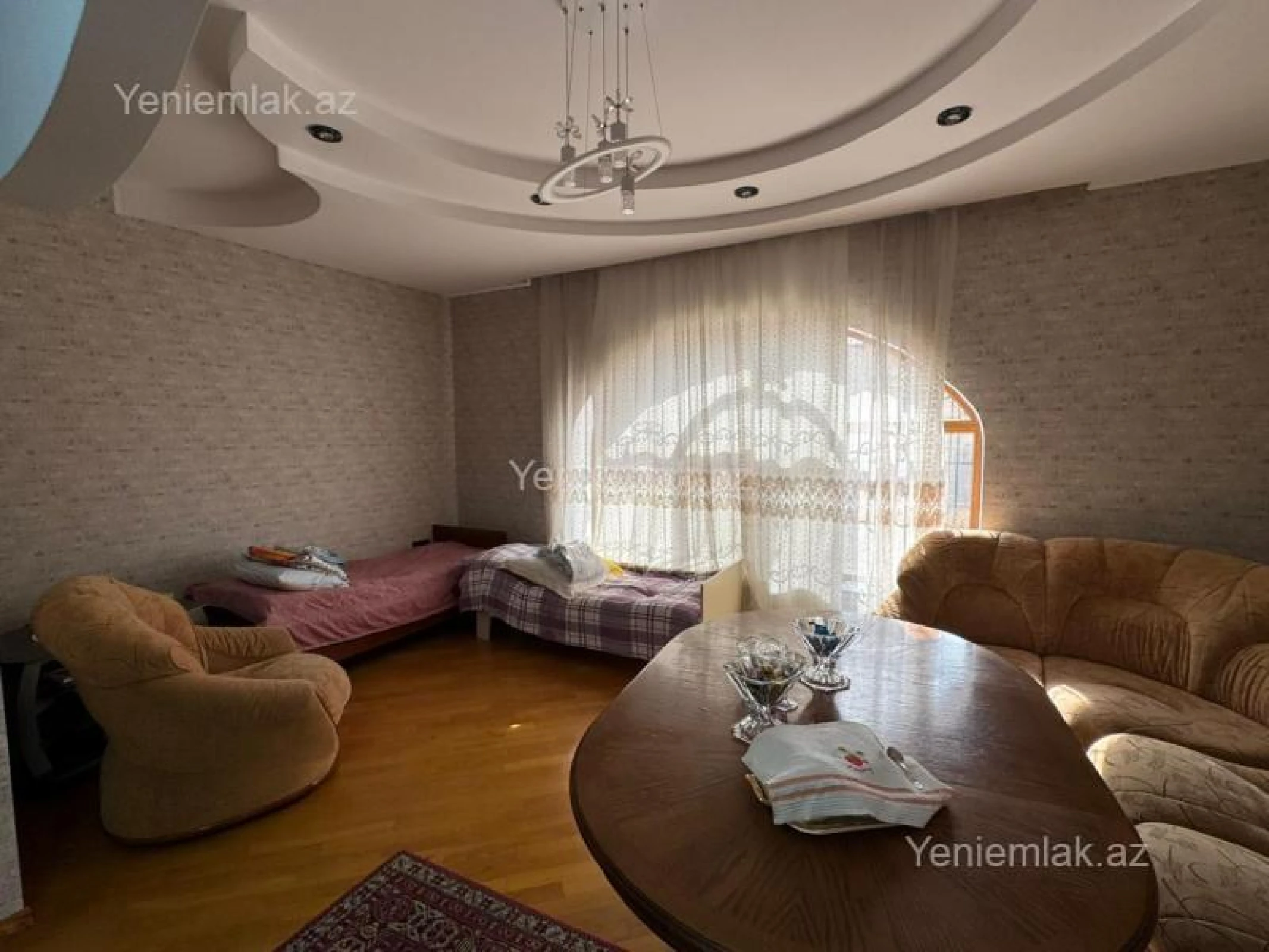 Satılır 7 otaqlı həyət evi 630 m²