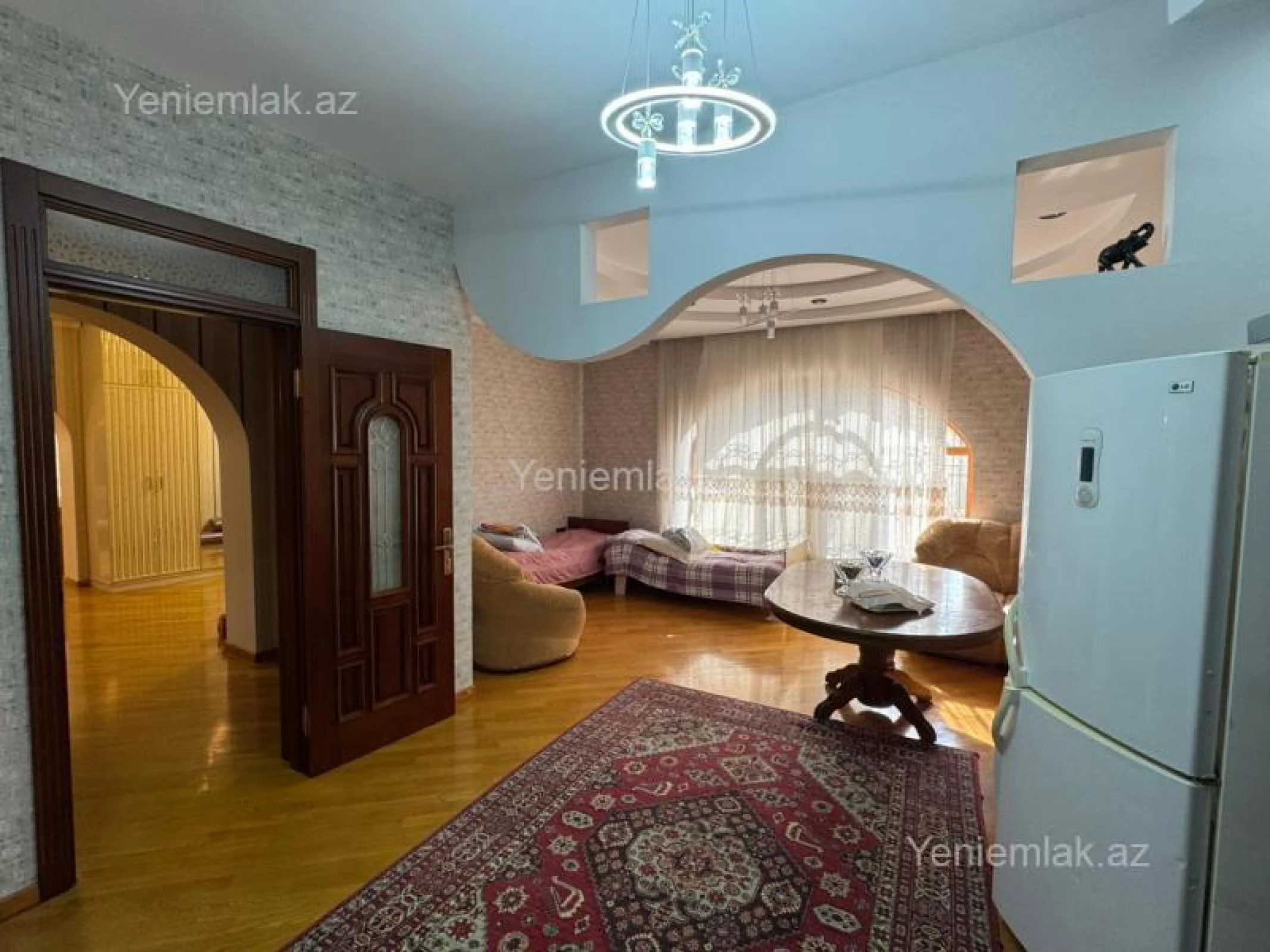 Satılır 7 otaqlı həyət evi 630 m²
