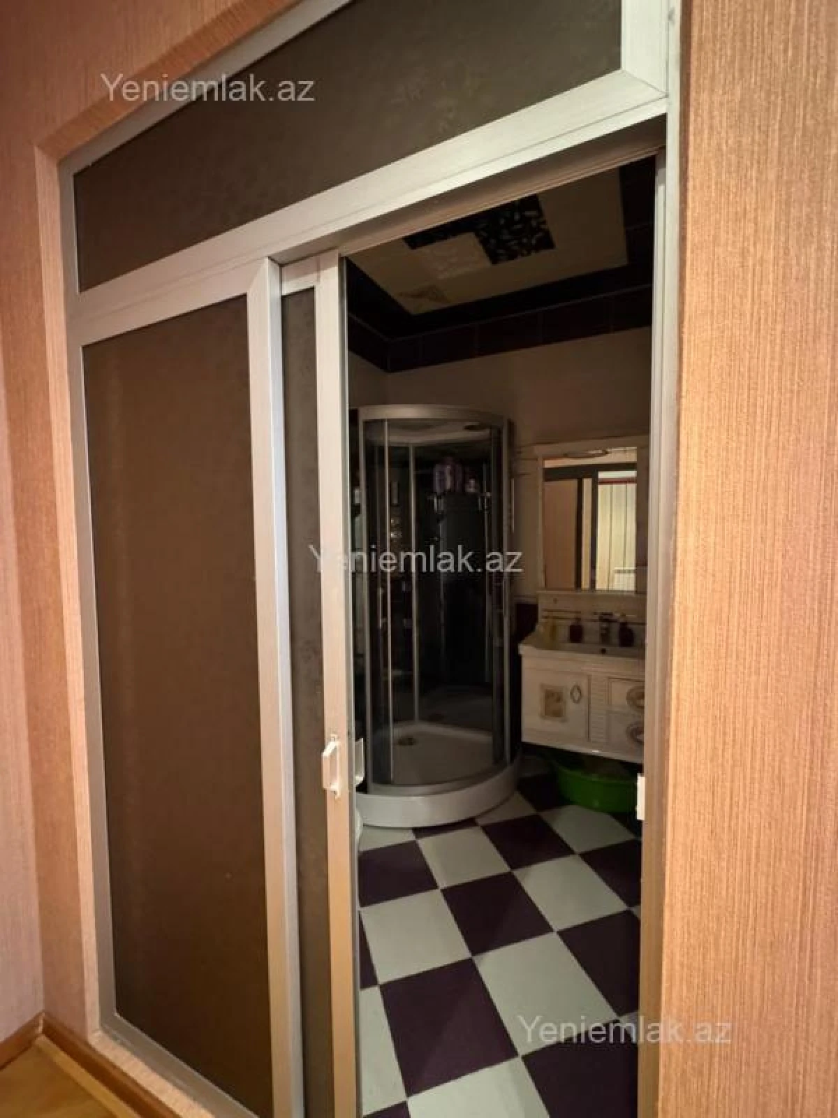 Satılır 7 otaqlı həyət evi 630 m²