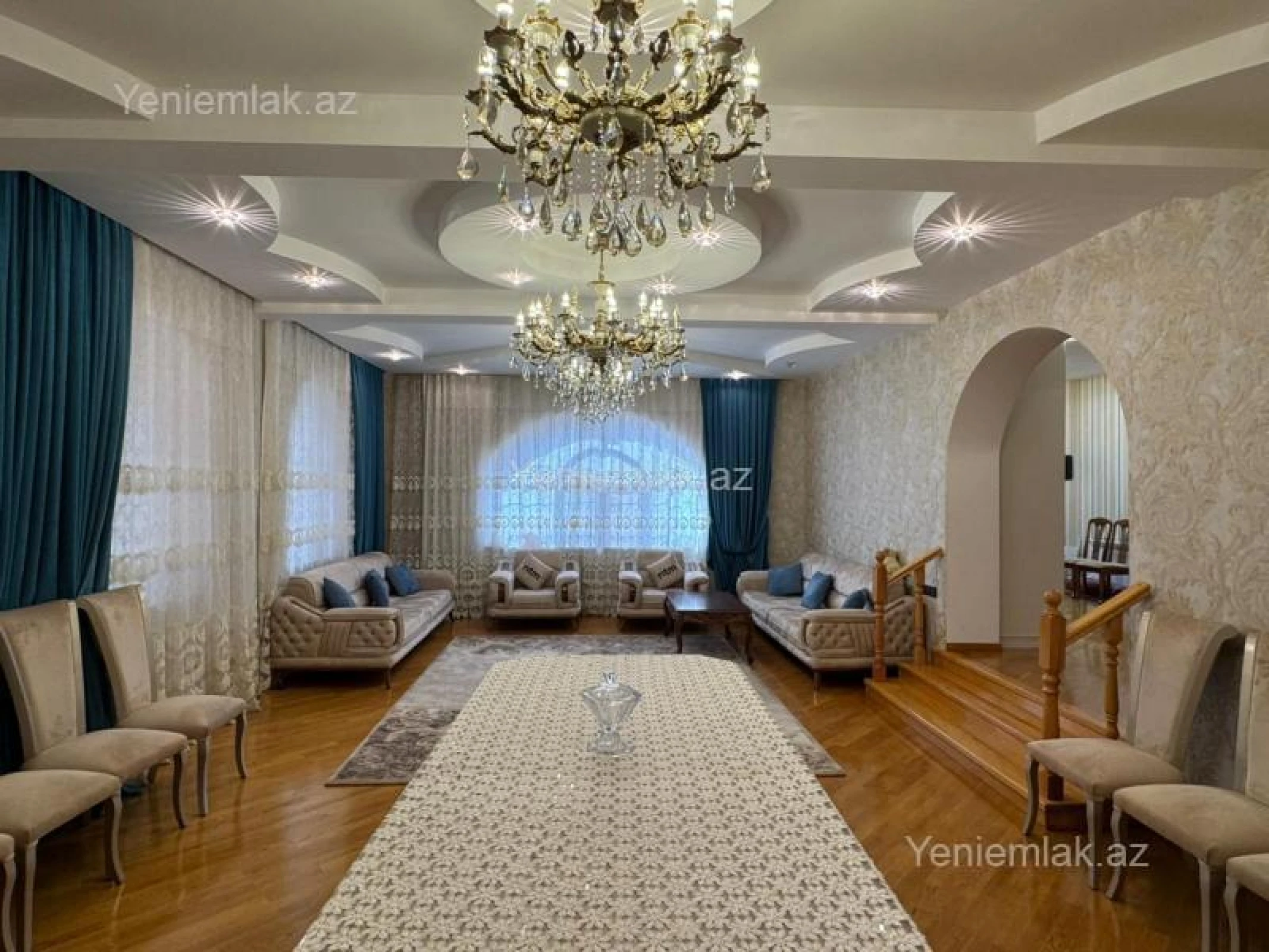 Satılır 7 otaqlı həyət evi 630 m²